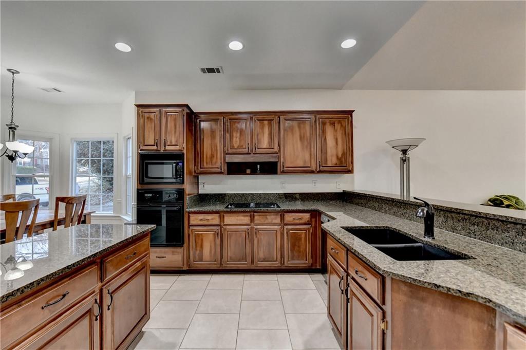 2530 Peregrine Trail