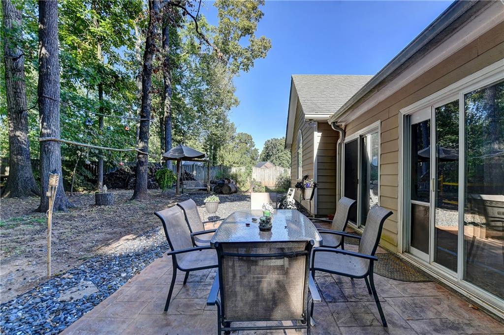 2530 Peregrine Trail
