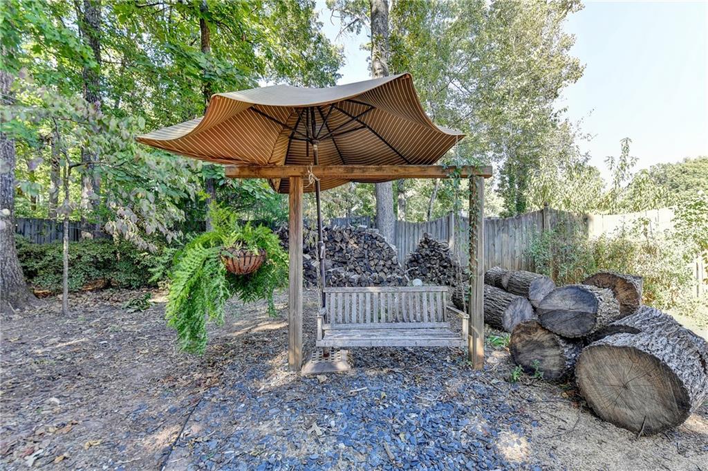 2530 Peregrine Trail