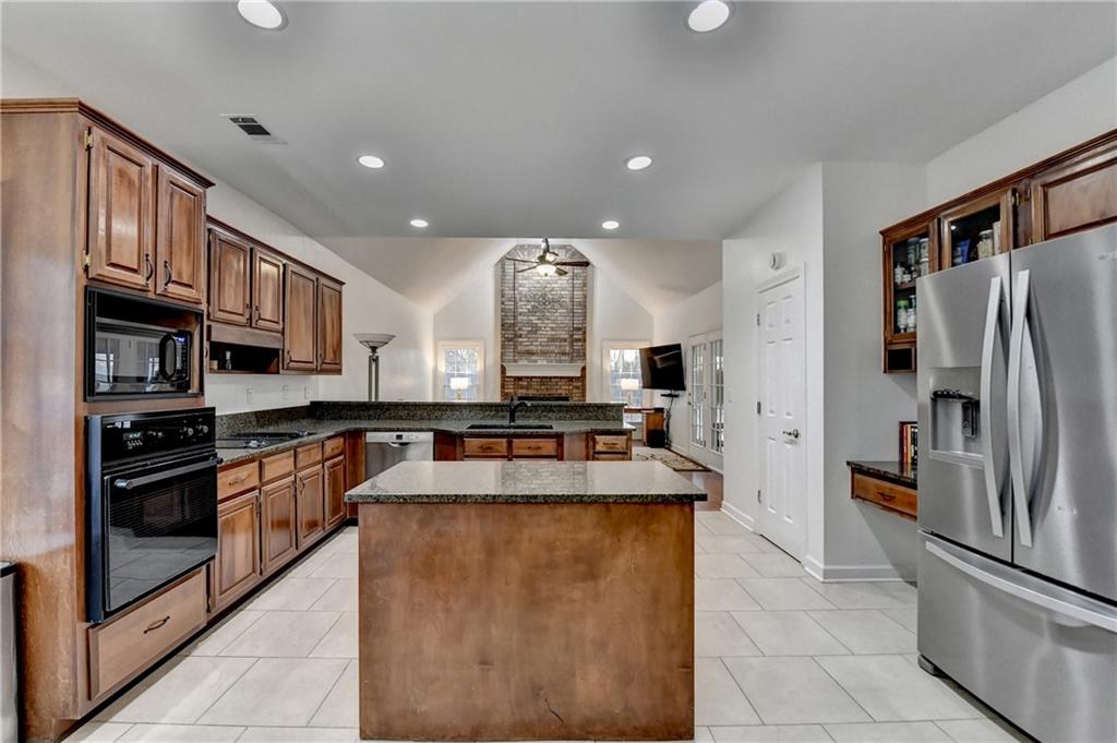 2530 Peregrine Trail
