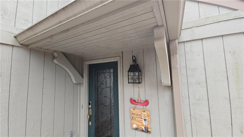 67 Laughing Fox Knoll