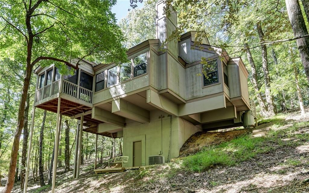 67 Laughing Fox Knoll