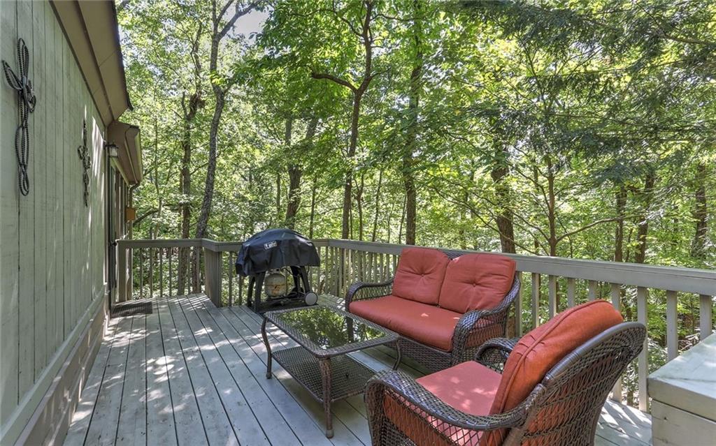 67 Laughing Fox Knoll