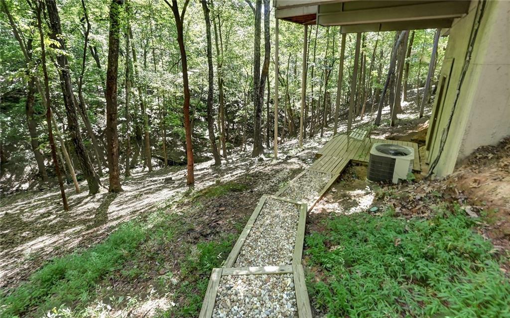 67 Laughing Fox Knoll
