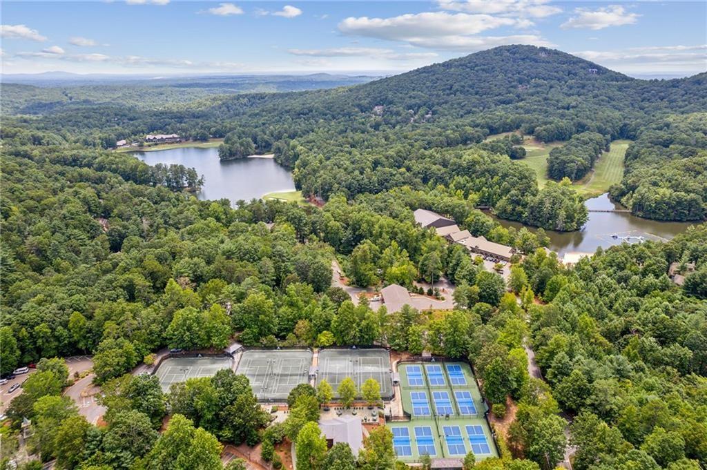 67 Laughing Fox Knoll