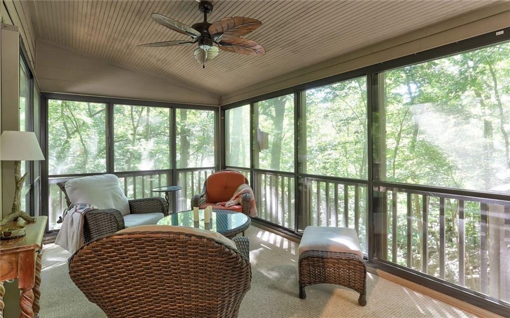 67 Laughing Fox Knoll