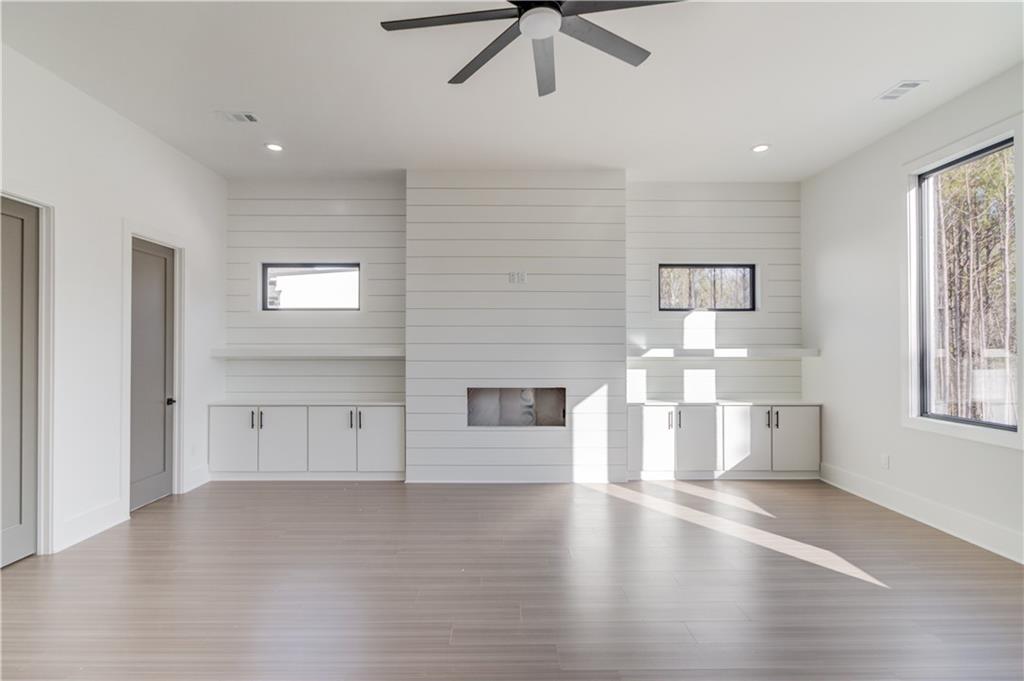 734 Riverside Road