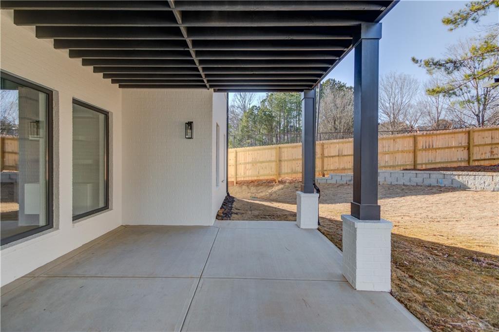 734 Riverside Road