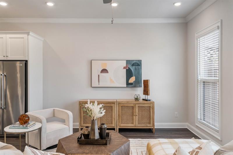 1855 La Dawn Lane NW