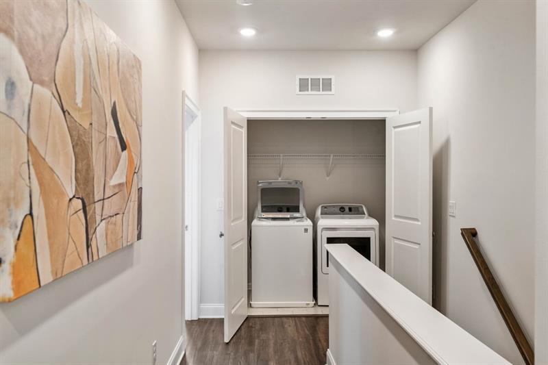 1855 La Dawn Lane NW