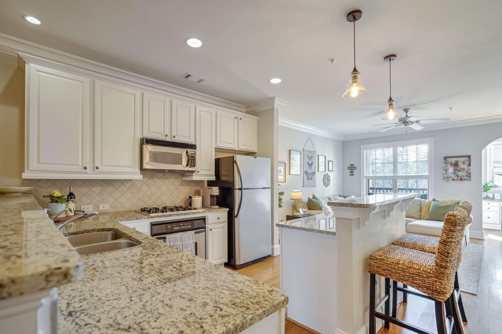 2300 Peachford Road Unit 1304