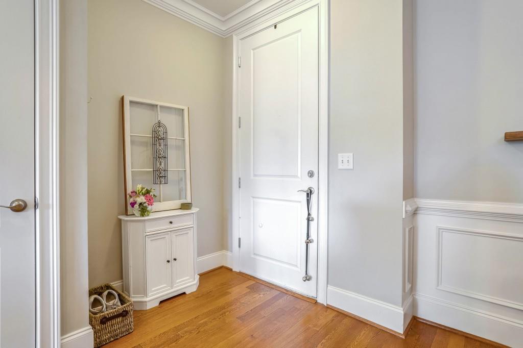 2300 Peachford Road Unit 1304