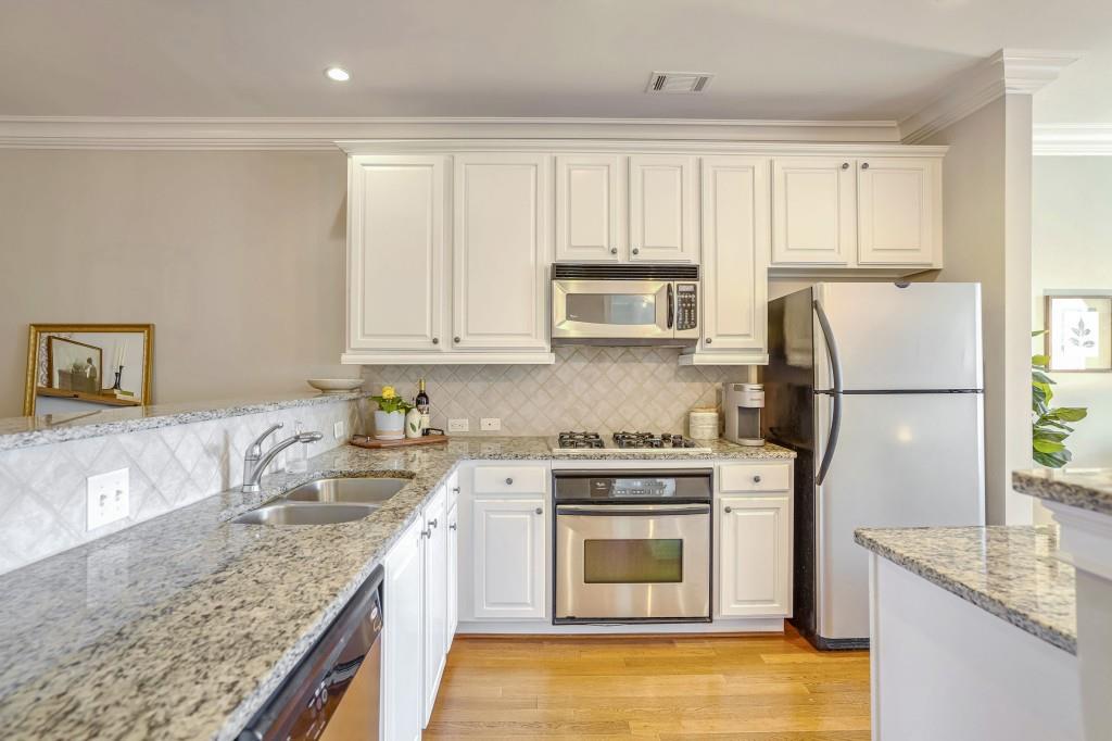 2300 Peachford Road Unit 1304
