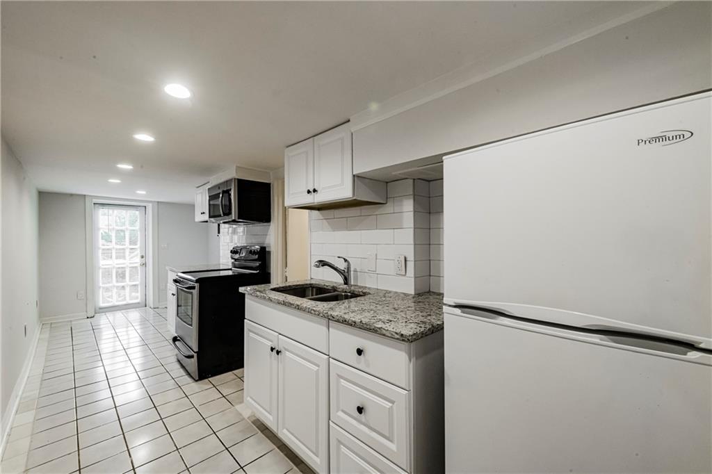 830 Barnett Street NE Unit 8