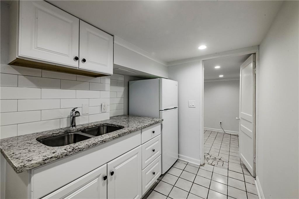 830 Barnett Street NE Unit 8
