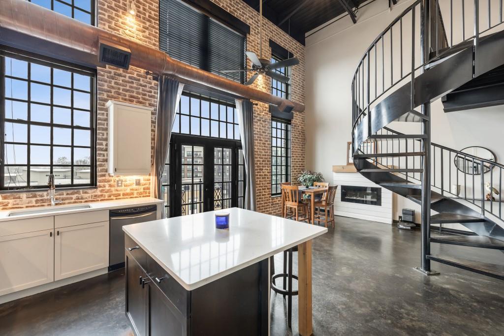 5434 Peachtree Road Unit 115