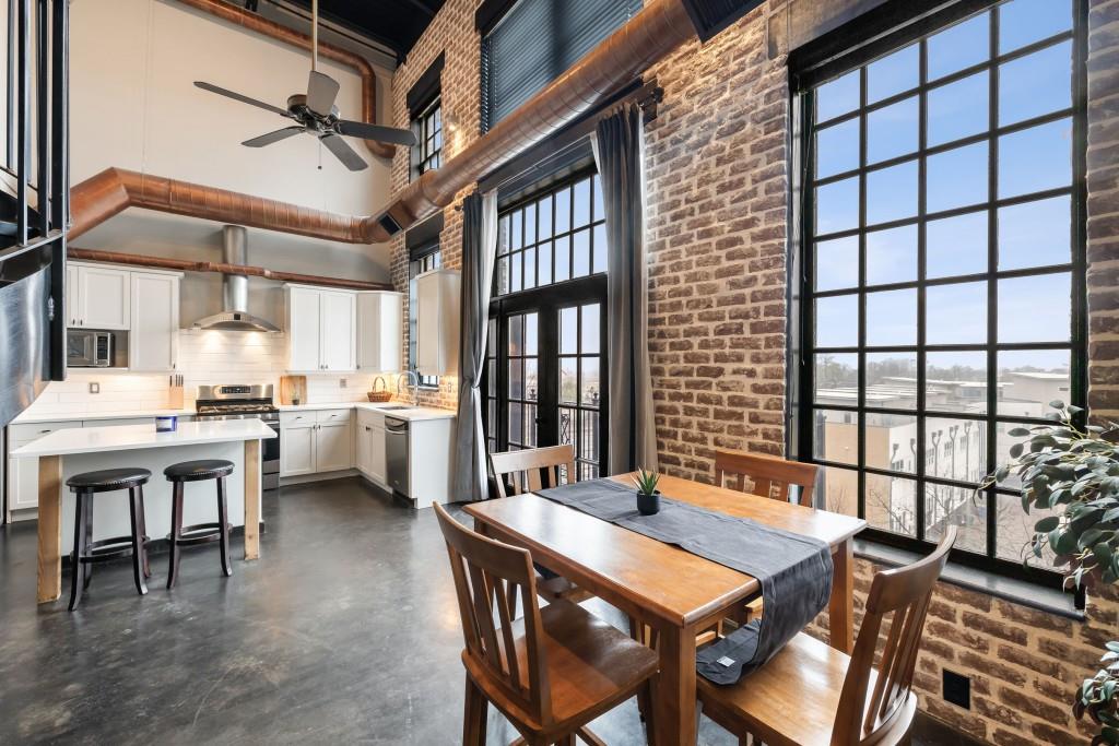 5434 Peachtree Road Unit 115
