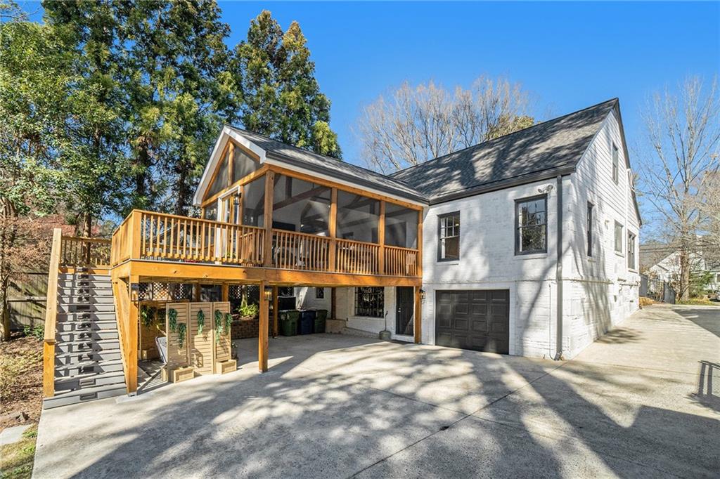 1239 E Rock Springs Road NE