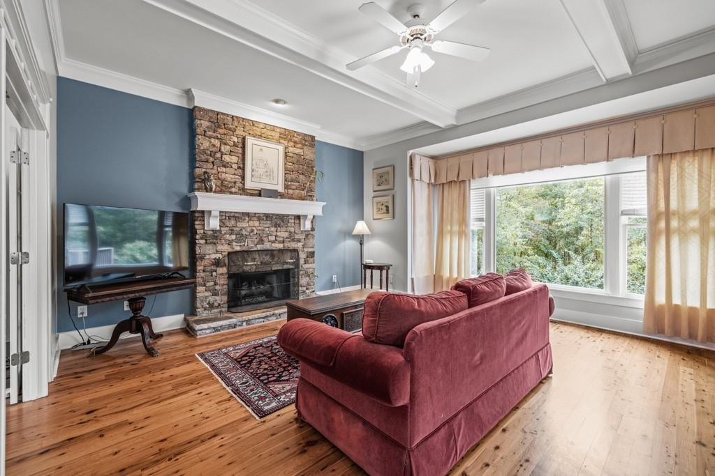 6289 Grand Loop Road