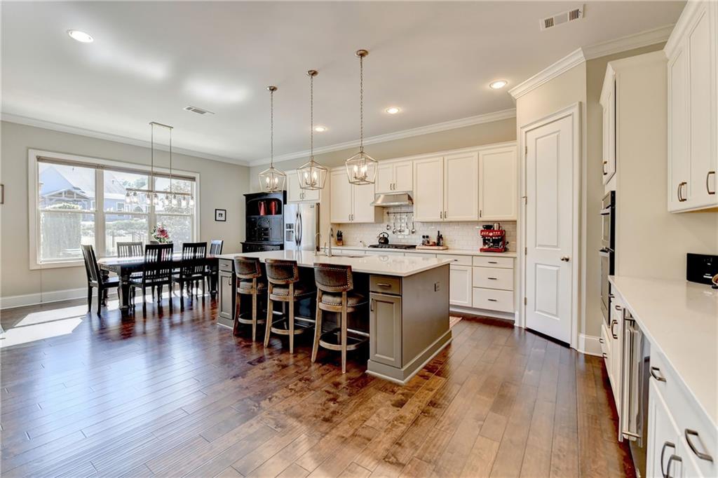 3905 Alister Park Drive