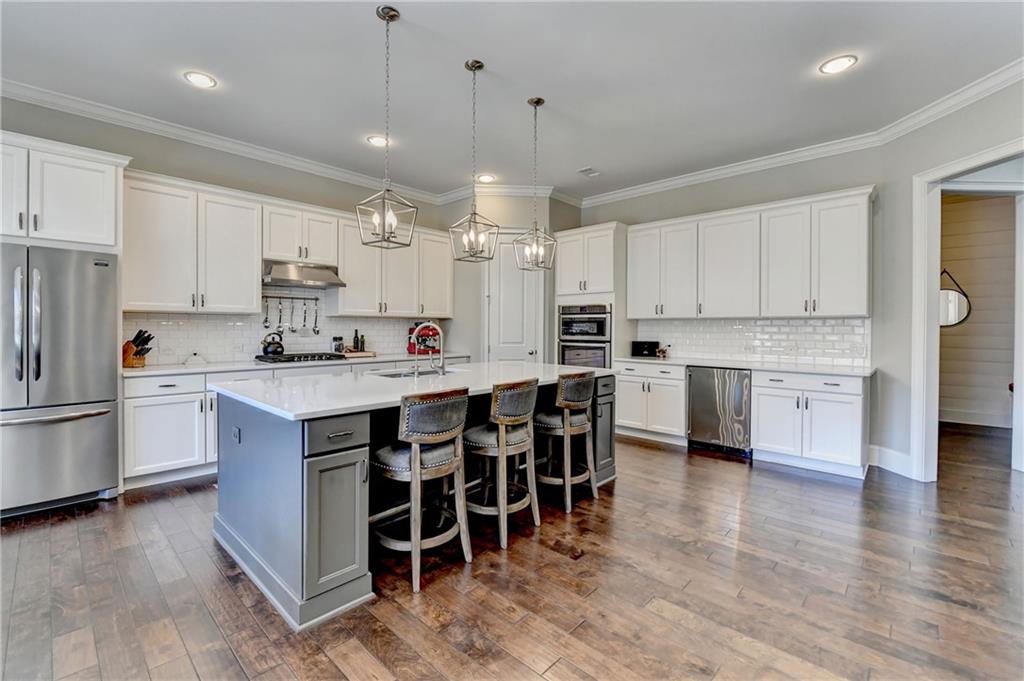 3905 Alister Park Drive