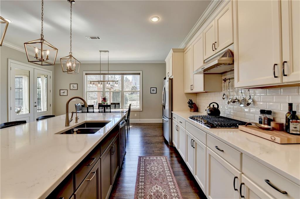 3905 Alister Park Drive