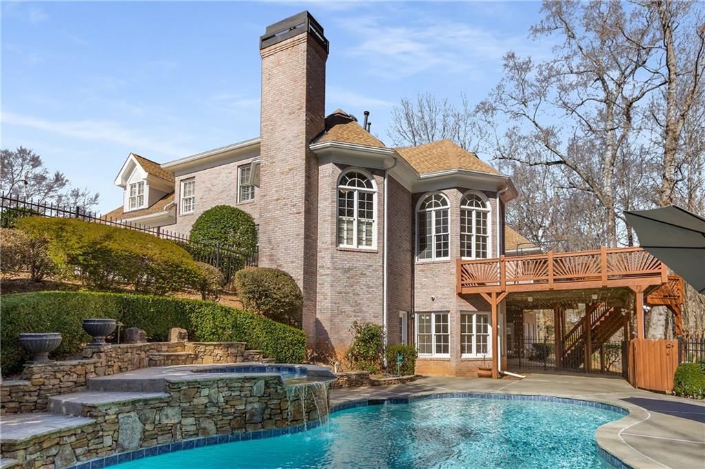 715 Newport Hollow