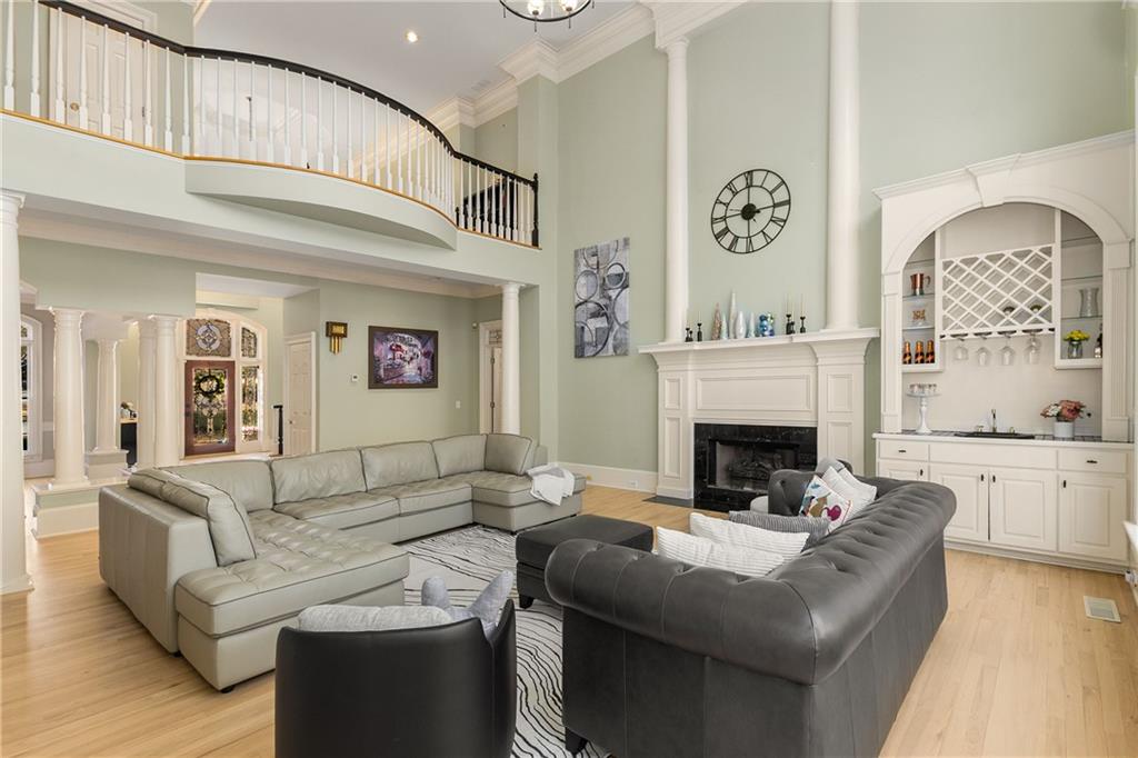 715 Newport Hollow