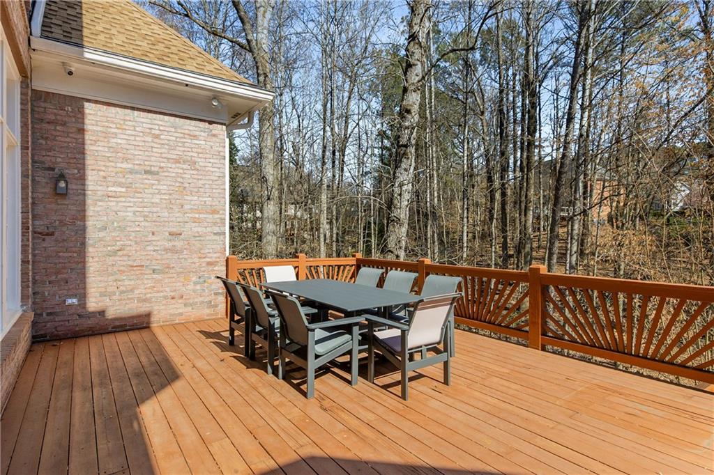 715 Newport Hollow