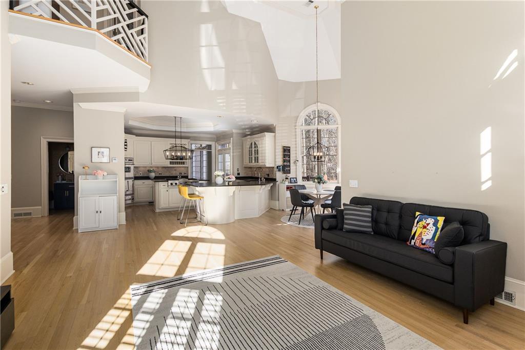 715 Newport Hollow
