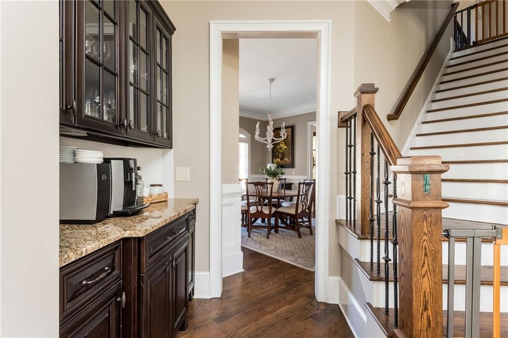 5175 Wilshire Crossing
