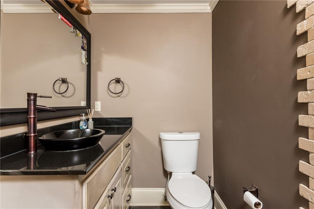 5175 Wilshire Crossing