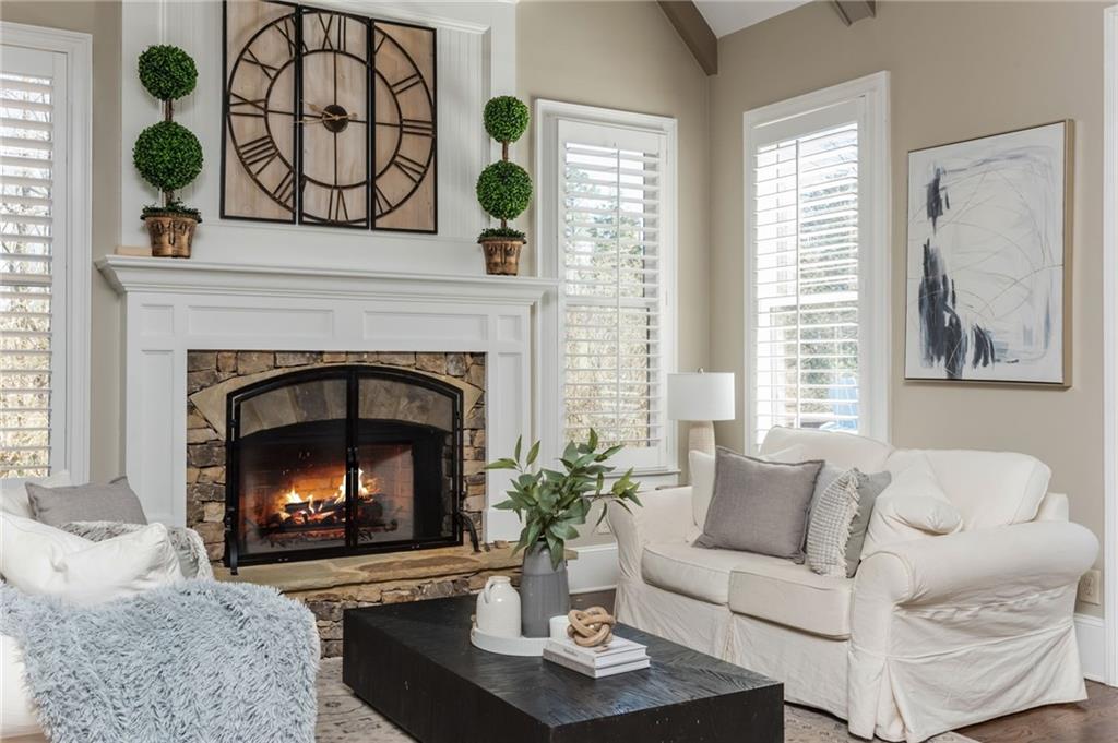 5175 Wilshire Crossing