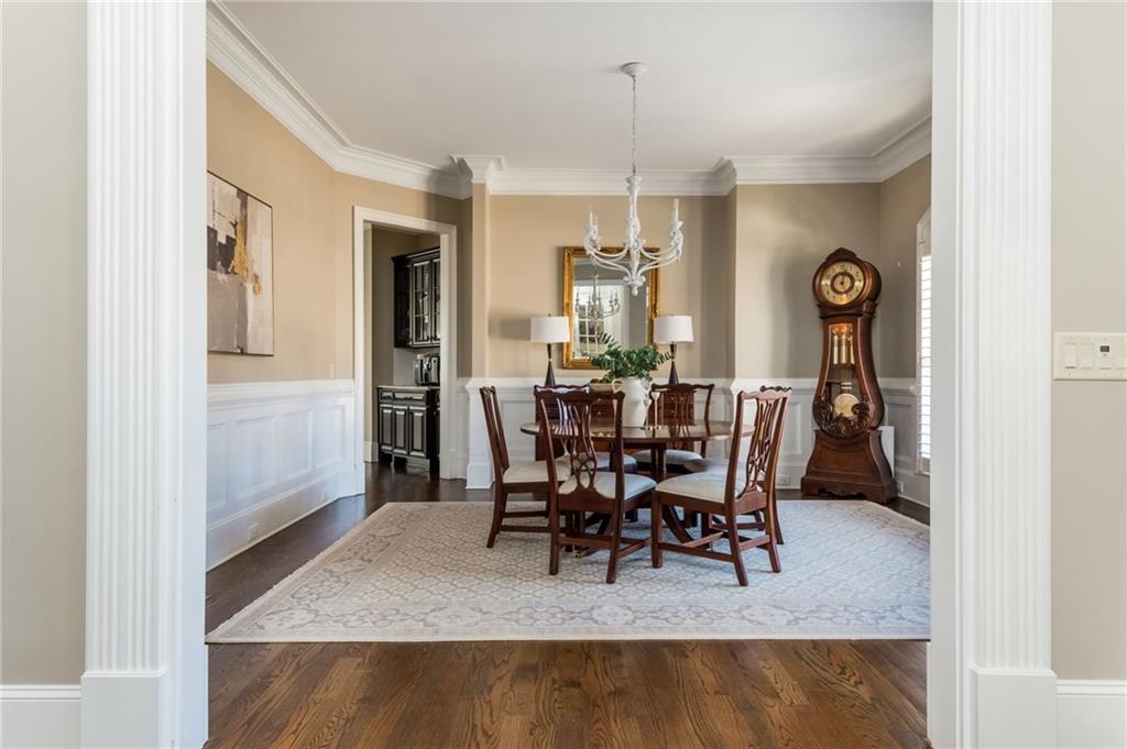 5175 Wilshire Crossing
