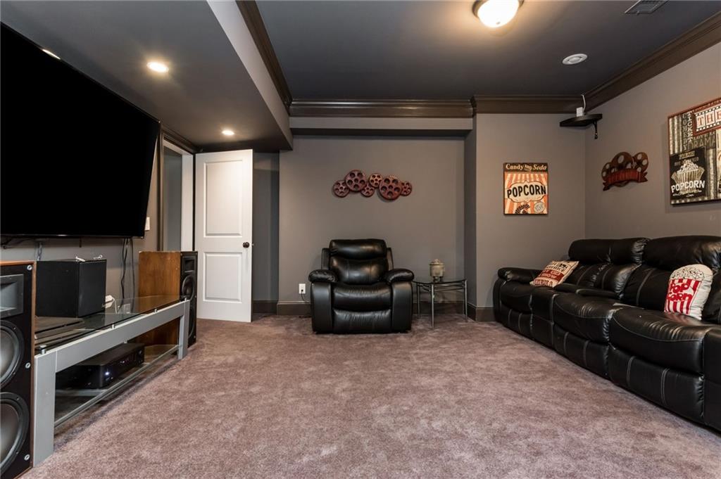 5175 Wilshire Crossing