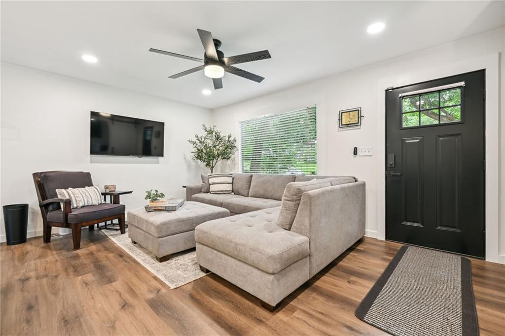 3314 Creatwood Trail SE