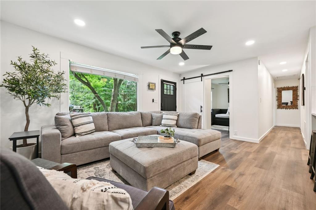 3314 Creatwood Trail SE