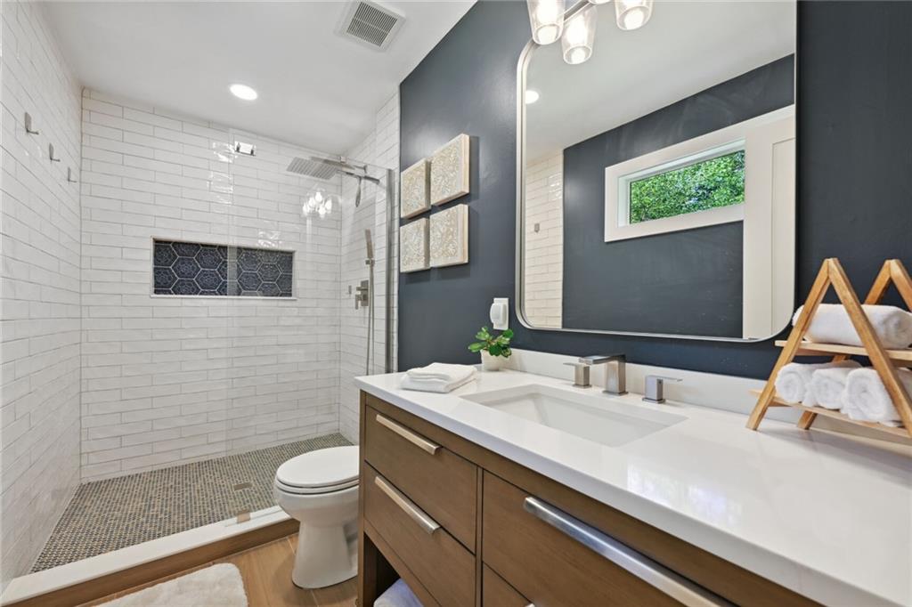 3314 Creatwood Trail SE