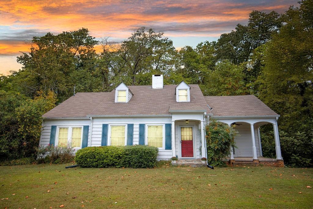 970 E Main Street