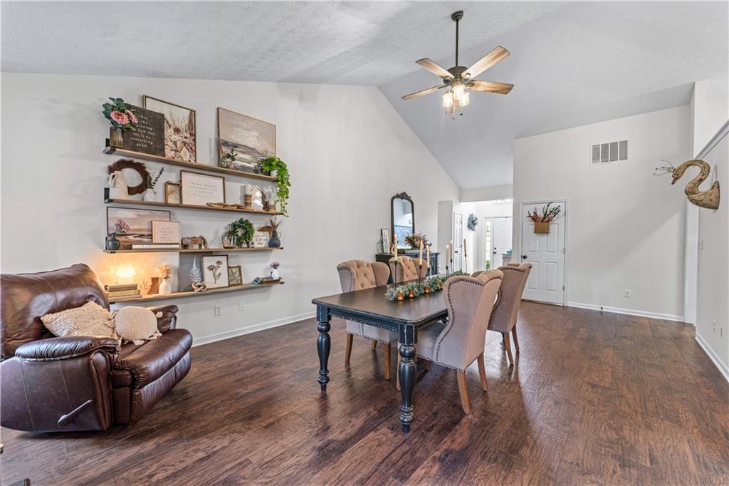 2425 Pemberton Point