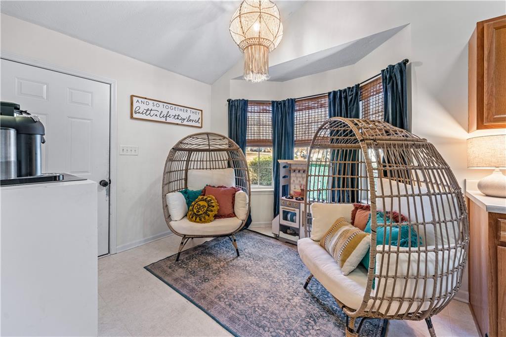 2425 Pemberton Point