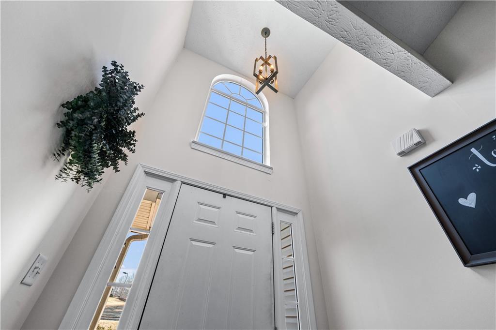2425 Pemberton Point