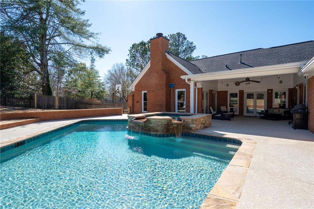 330 TODWICK Drive