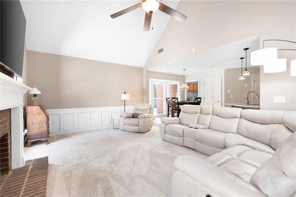 330 TODWICK Drive