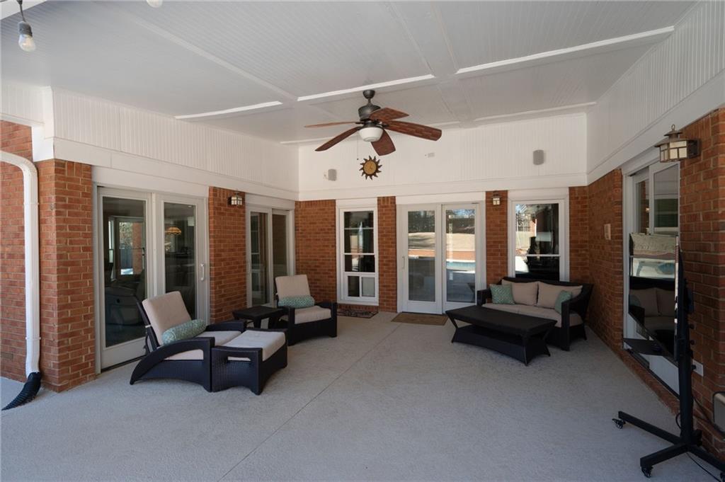 330 TODWICK Drive