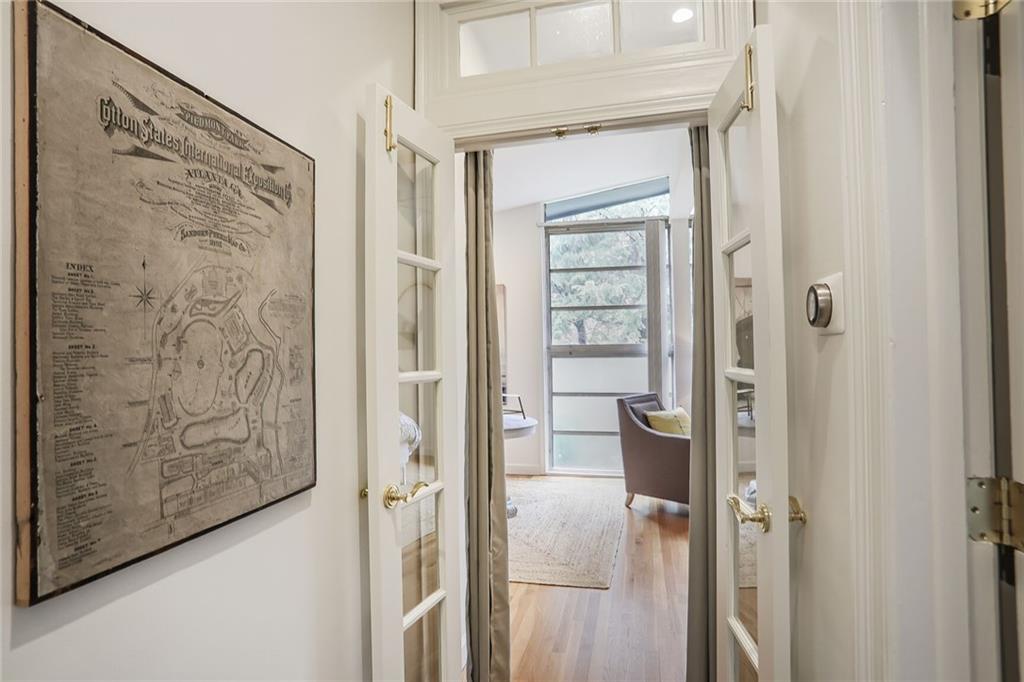 604 MONTGOMERY FERRY Road NE