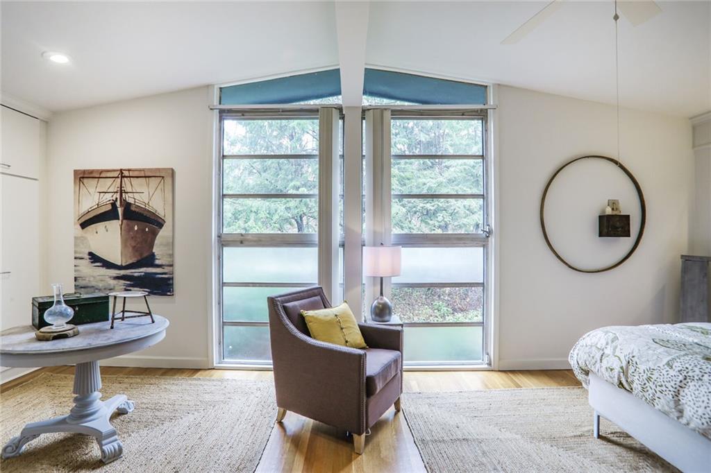 604 MONTGOMERY FERRY Road NE