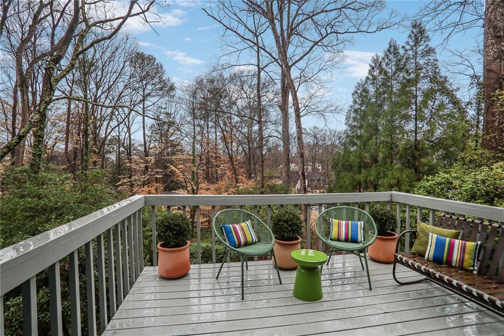 604 MONTGOMERY FERRY Road NE