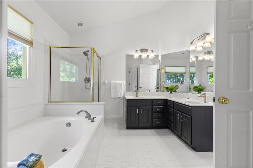 3595 Evonvale Overlook