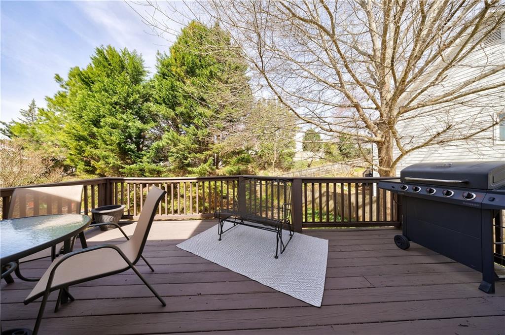 405 Eaglewood Way